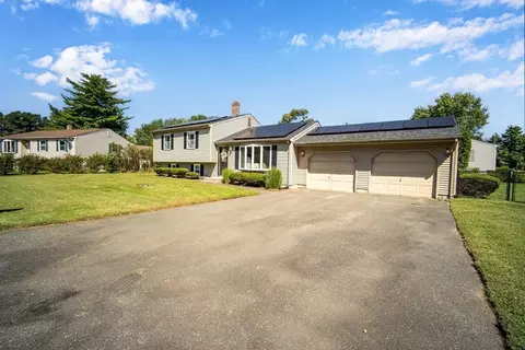 Exterior - 135 Tamarack Dr, Springfield, MA 01129 photo 2 of 9