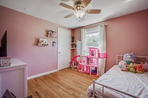 Bedroom - 135 Tamarack Dr, Springfield, MA 01129 photo 6 of 6