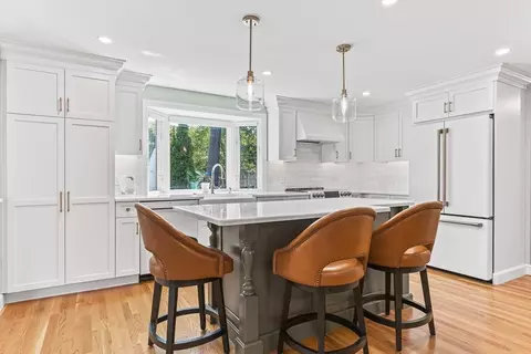 Kitchen - 37 Gregory Rd, Wakefield, MA 01880 photo 2 of 7