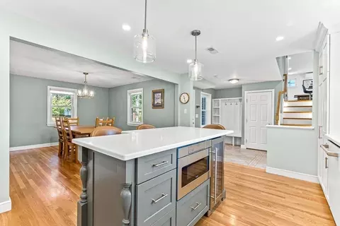 Kitchen - 37 Gregory Rd, Wakefield, MA 01880 photo 4 of 7