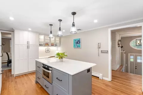 19 Stanford Dr, Hingham, MA 02043 photo 5