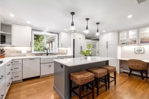 19 Stanford Dr, Hingham, MA 02043 photo 3