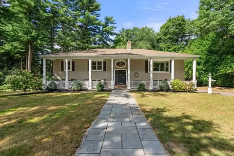 19 Stanford Dr, Hingham, MA 02043