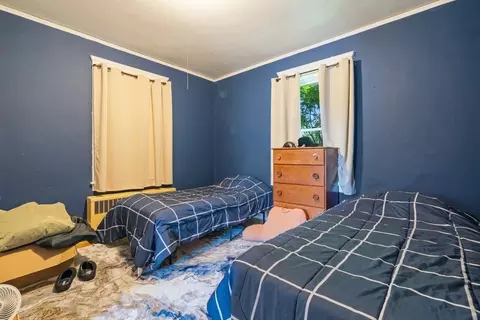 Bedroom - 34 Longmeadow Ave, Worcester, MA 01606 photo 2 of 4