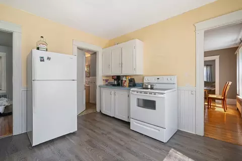 Entry Way - 34 Longmeadow Ave, Worcester, MA 01606 photo 1 of 4