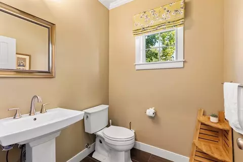 32 Putnam St #32, Needham, MA 02494 photo 12