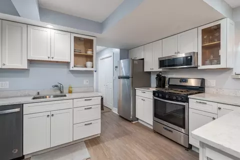 Kitchen - 22 James St #22A, Brookline, MA 02446 photo 7 of 9