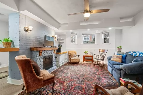 22 James St #22A, Brookline, MA 02446
