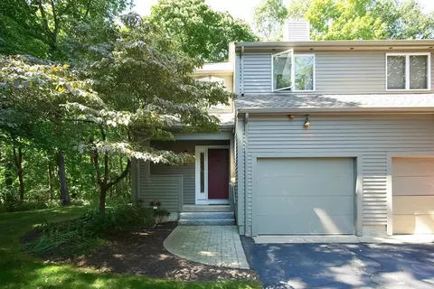 39 Poppasquash #39, North Attleboro, MA 02760