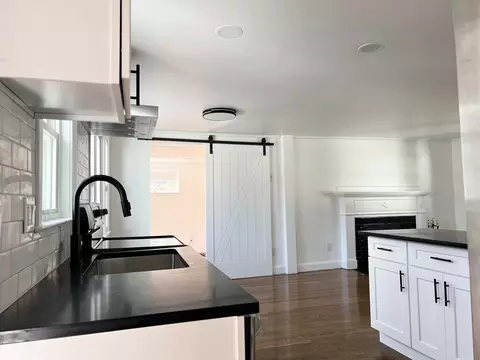 Kitchen - 322 Summer Ave, Reading, MA 01867 photo 4 of 8