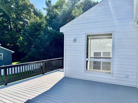 Exterior - 322 Summer Ave, Reading, MA 01867 photo 7 of 8