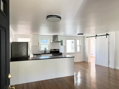 Kitchen - 322 Summer Ave, Reading, MA 01867 photo 8 of 8