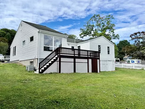 Exterior - 322 Summer Ave, Reading, MA 01867 photo 5 of 8