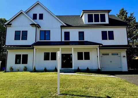 13 Rutledge Rd, Natick, MA 01760