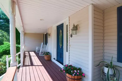 6 Pease Rd, Upton, MA 01568 photo 2