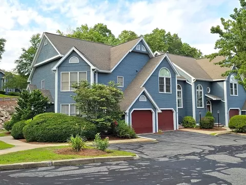 14 Forest Ln #14, Hopkinton, MA 01748