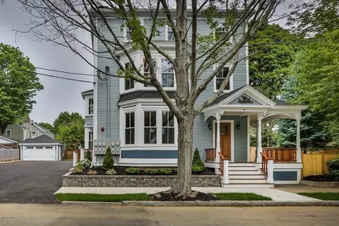 6 Allen St #A, Newburyport, MA 01950