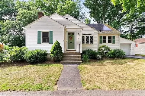 26 Hunthurst Cir, Worcester, MA 01602