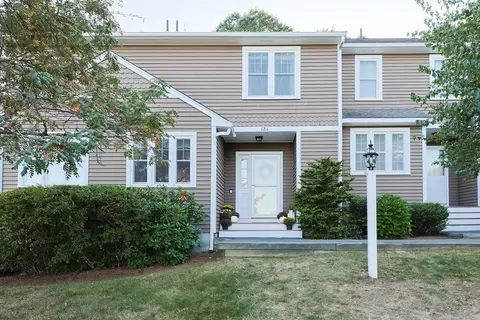 124 Laurelwood Dr #124, Hopedale, MA 01747