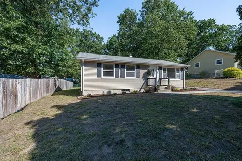 40 Ruby Rd, Springfield, MA 01108 photo 4