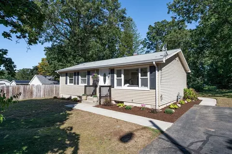 40 Ruby Rd, Springfield, MA 01108 photo 2