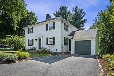 214 High St, Reading, MA 01867 photo 2