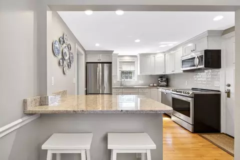 214 High St, Reading, MA 01867 photo 11