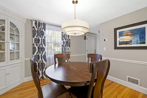 214 High St, Reading, MA 01867 photo 9