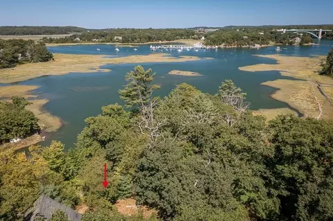 5 Samoset Rd, Gloucester, MA 01930 photo 2