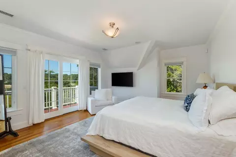Bedroom - 501 Eel River Rd, Barnstable, MA 02655 photo 2 of 5