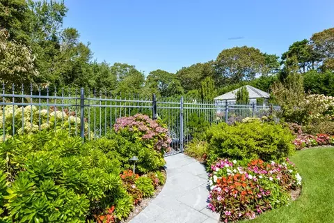 Exterior - 501 Eel River Rd, Barnstable, MA 02655 photo 7 of 10