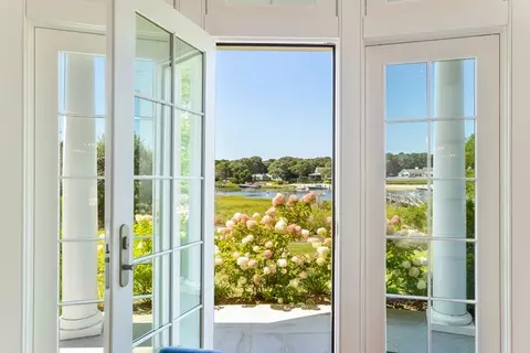 Entry Way - 501 Eel River Rd, Barnstable, MA 02655 photo 2 of 4