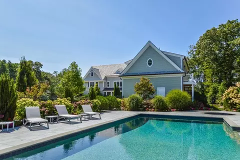 Exterior - 501 Eel River Rd, Barnstable, MA 02655 photo 1 of 10