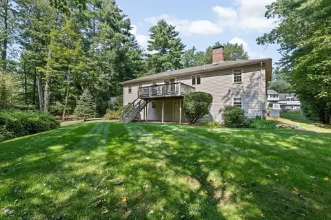 Exterior - 20 Volunteer Rd, Hingham, MA 02043 photo 4 of 9