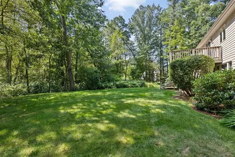 Exterior - 20 Volunteer Rd, Hingham, MA 02043 photo 5 of 9