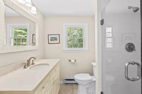 Bath - 20 Volunteer Rd, Hingham, MA 02043 photo 1 of 4
