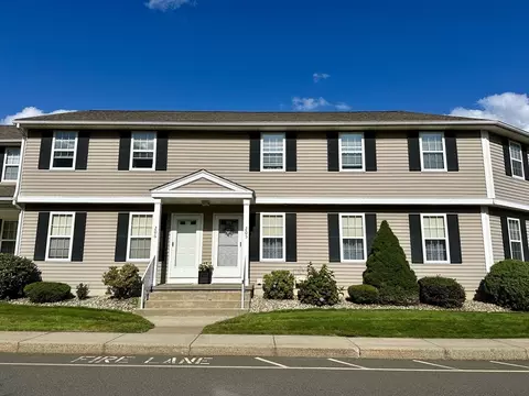 665 Center St #205, Ludlow, MA 01056