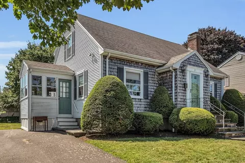 28 Monroe Rd, Salem, MA 01970