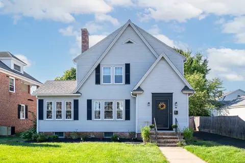 98 Pinehurst Rd, Holyoke, MA 01040