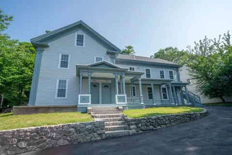 47 School St, Fitchburg, MA 01420