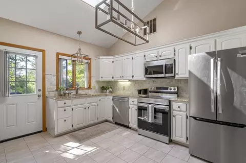 6 Glen Ave, Danvers, MA 01923 photo 18