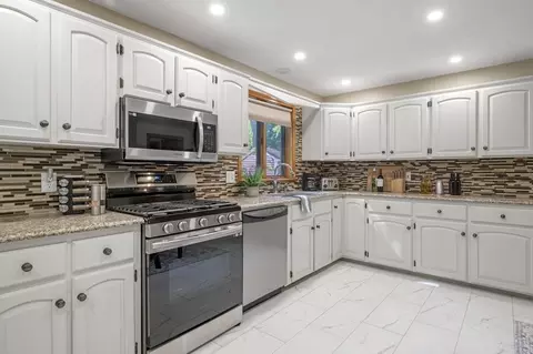 6 Glen Ave, Danvers, MA 01923 photo 7