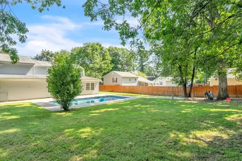 52 Bairdcrest Rd, Springfield, MA 01118 photo 25