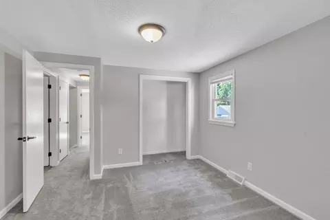 52 Bairdcrest Rd, Springfield, MA 01118 photo 19