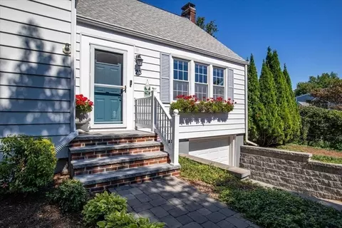 23 Samoset Rd, Dedham, MA 02026 photo 3