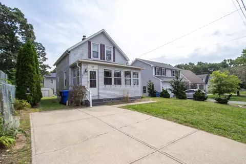 35 Bruce St, Springfield, MA 01109 photo 3