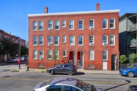 84-86 Savin Hill Ave #2, Dorchester, MA 02125