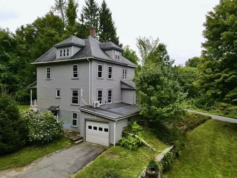 4 Carpenter Rd, Monson, MA 01057