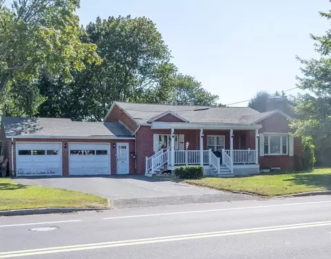 587 Granby Rd, Chicopee, MA 01013