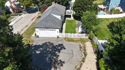 View/Area - 15 Parkview Rd, Reading, MA 01867 photo 2 of 3